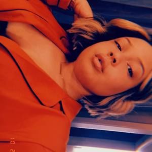 Meet your Posher, Briana